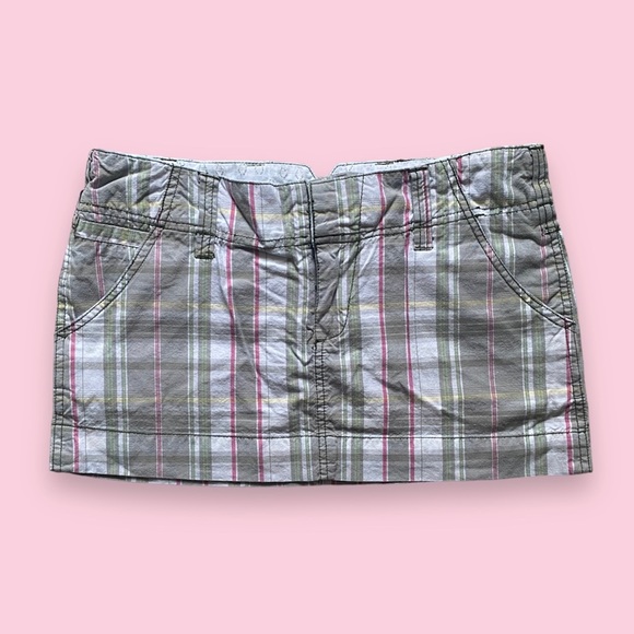 Roxy Dresses & Skirts - SOLD!! Roxy y2k green plaid mini skirt